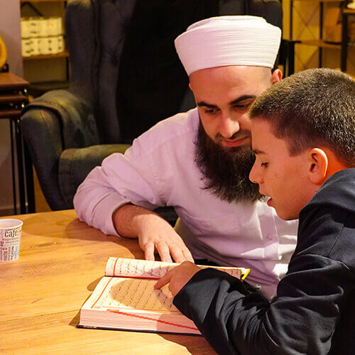 Hocaefendinin ders verdiği talebe