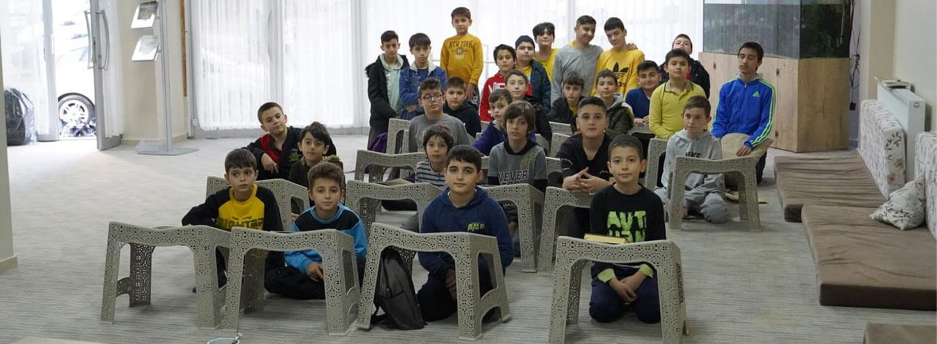 Sınıf içindeki talebeler